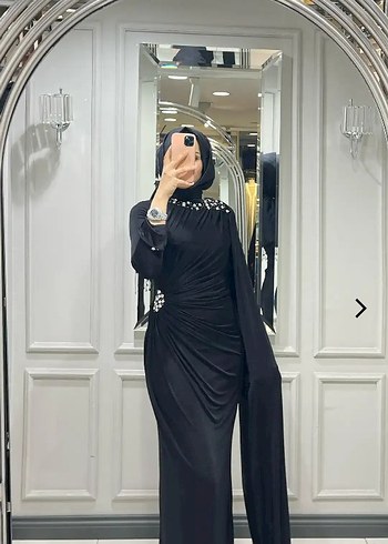 Uzun Kollu Siyah Drapeli Abiye Elbise - Görsel 2