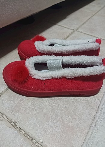 Kızlar için Kırmızı Kürklü Sıcak Ev Terliği - Görsel 2