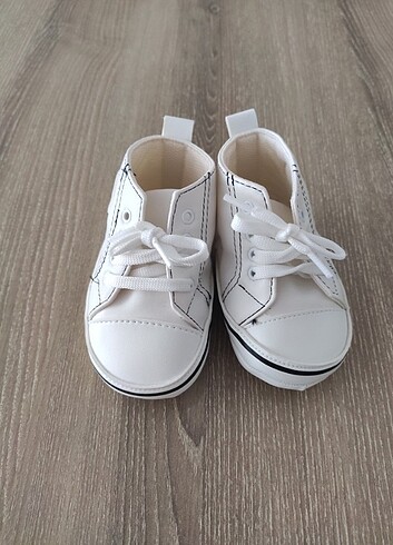 19 Beden Beyaz Bebek Spor Ayakkabı 