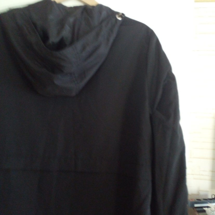 Marka tescilli  XLsiyah kapşonlu yağmurluk - Görsel 3