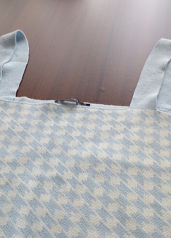 TRENDYOL M beden mavi beyaz desenli crop