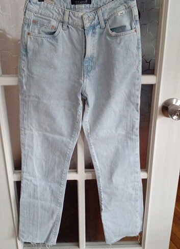 MAVI JEANS 24.28 açık mavi kot pantolon
