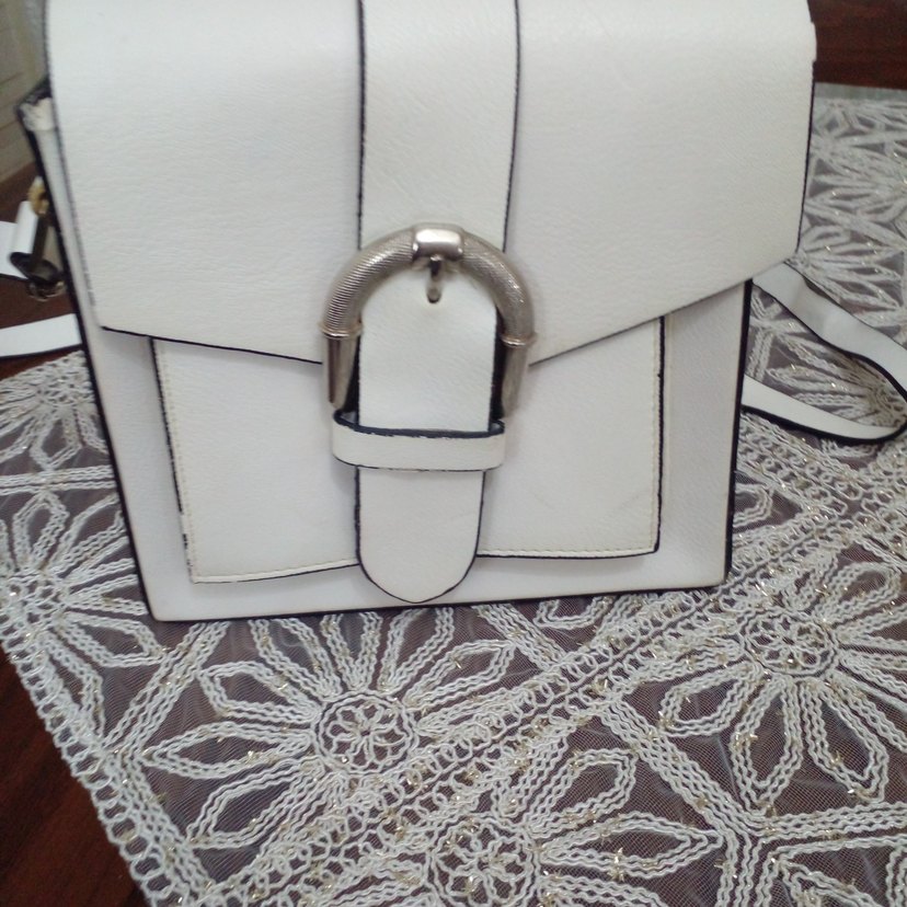 Marka tescilli beyaz askılı çanta - Görsel 5