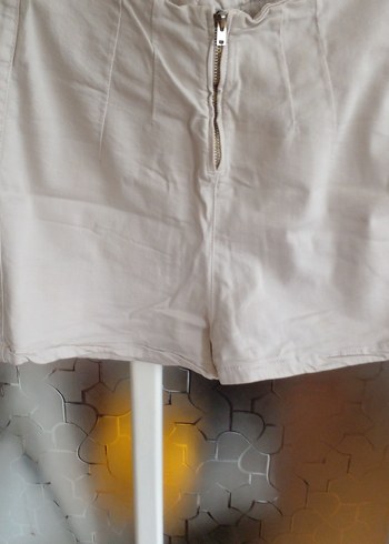 tMarka tescilli 38 beden bej renk şort - Görsel 5