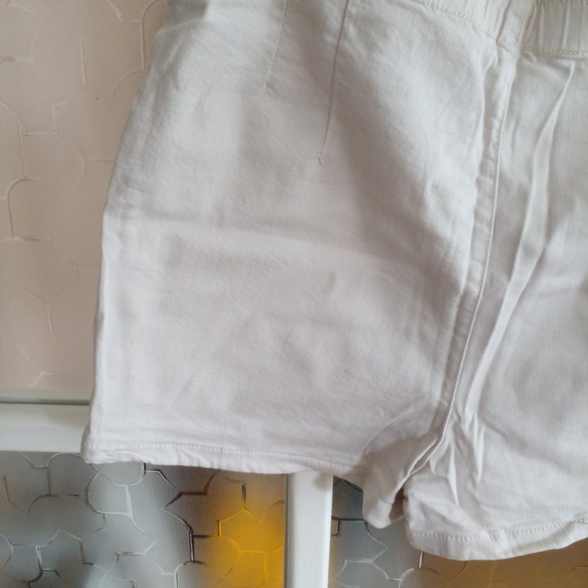 tMarka tescilli 38 beden bej renk şort - Görsel 3