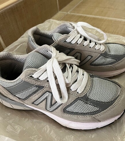 38 Beden New Balance Spor Ayakkabı