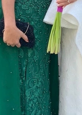 Koyu Yeşil Boncuk İşlemeli Tüllü Uzun Abiye Elbise - Görsel 3