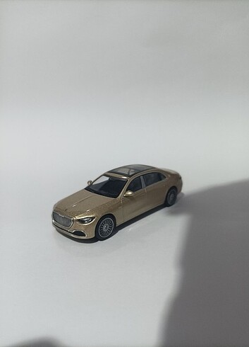 Mini GT Mercedes maybach s680