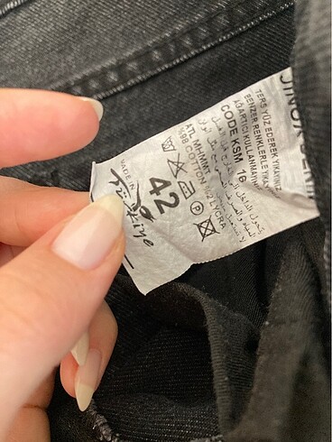 42 Beden siyah Renk pantolon