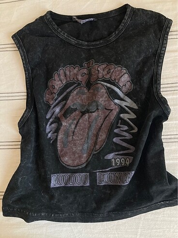 bershka sıfır kollu crop