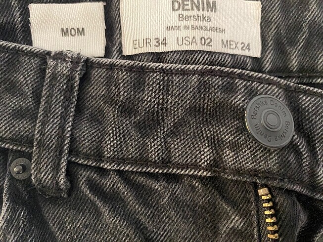 34 Beden gri Renk bershka siyah mom jean