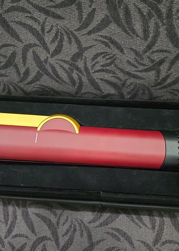 Dyson Kırmızı Saç Düzleştirici ve Taşıma Kutusu