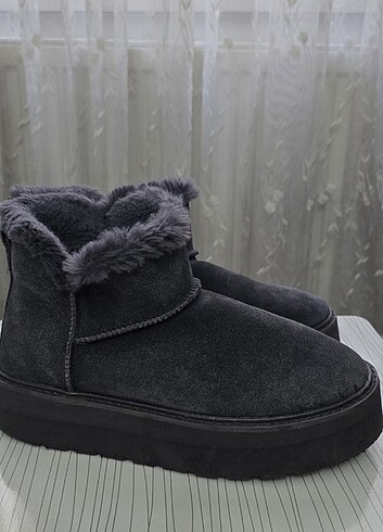 Oysho Ugg Bayan bot