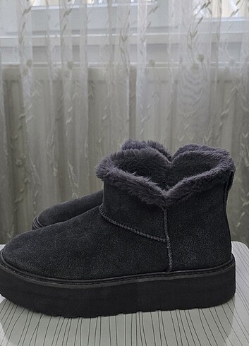39 Beden Ugg Bayan bot