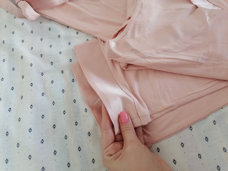 Pembe V Yaka pijama takımı - Görsel 3