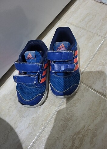 Adidas Çocuk spor ayakkabı