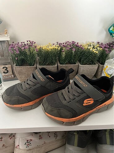 28 Beden Sketchers çocuk spor ayakkabı
