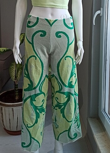 Zara Zara Geniş Paça Örgü Desenli Pantolon