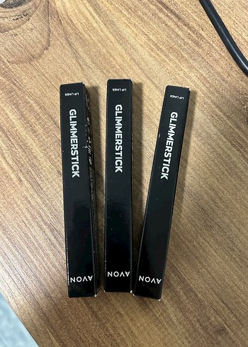 Avon 3 farklı renk dudak kalemi asansörlü