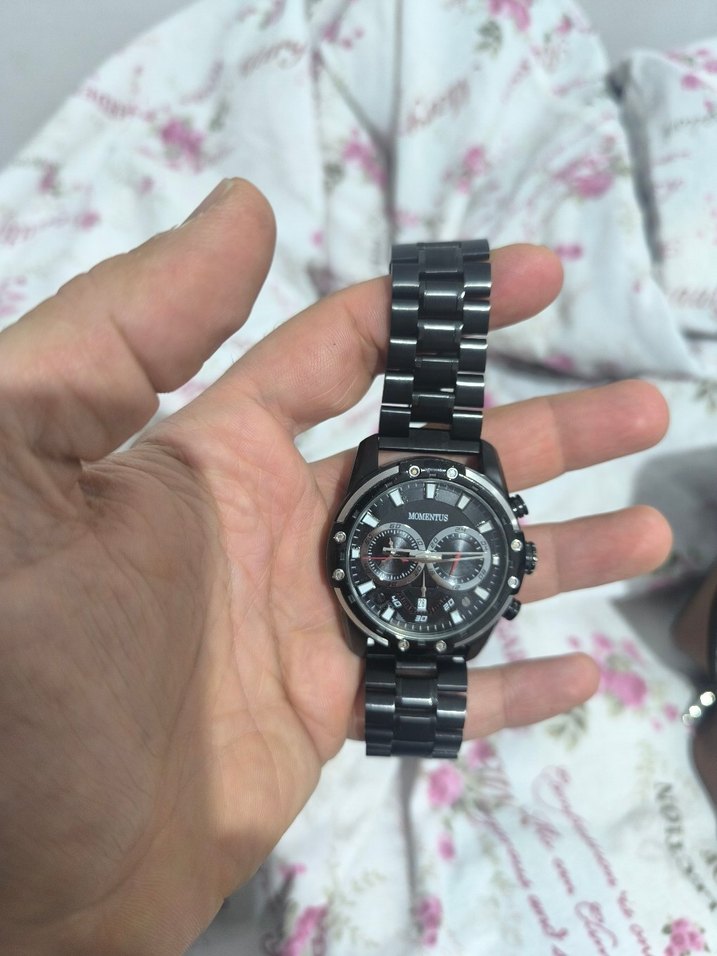 Momentus saat - Görsel 4