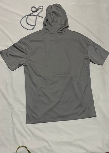 Gri Kısa Kollu Yüksek Yakalı erkek ve bayan kullanacağTişört - Görsel 7