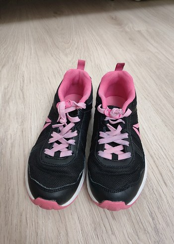 Kızlar için Siyah-Pembe Spor Ayakkabı - Görsel 3