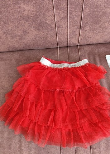 Kırmızı etek - Görsel 4