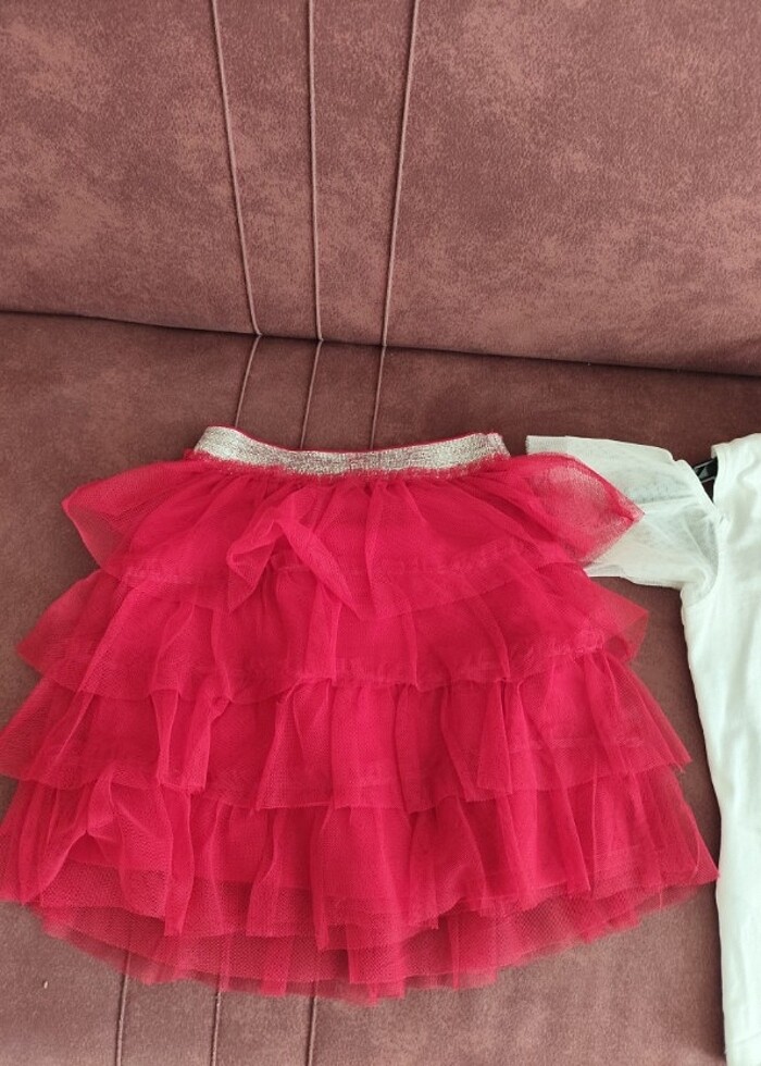 Kırmızı etek - Görsel 3