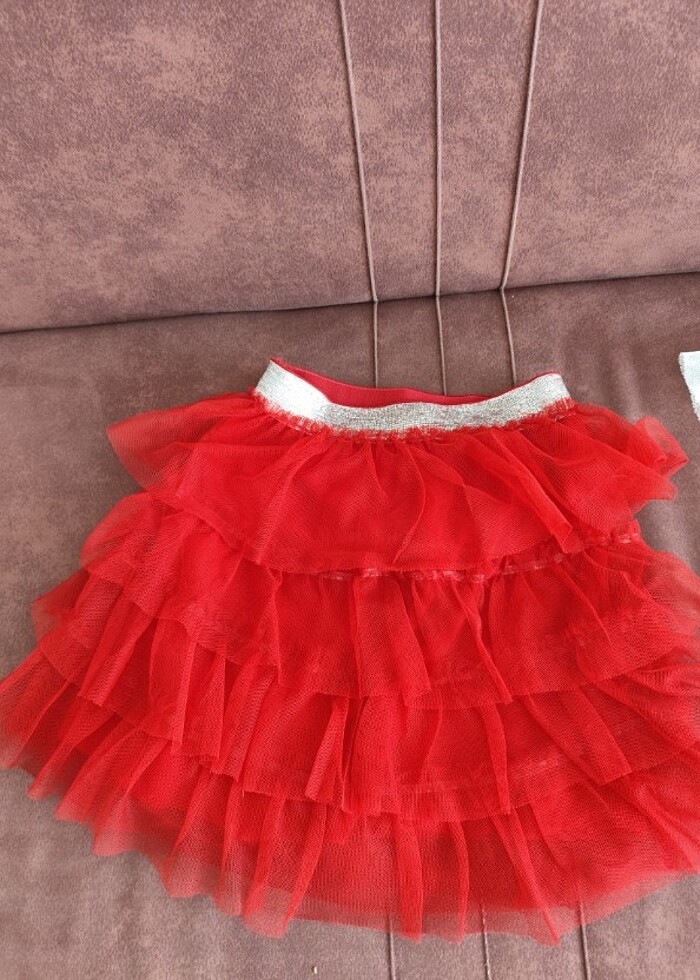 Kırmızı etek - Görsel 4