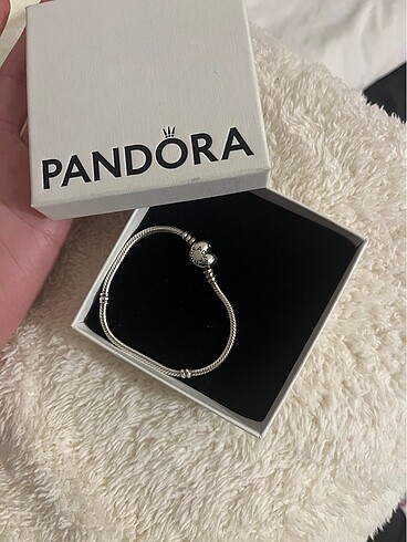 Pandora bileklik