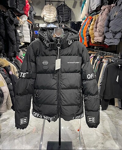 Off White Mont