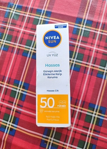 Beden Güneş Kremi (Sebamed) (Nivea)