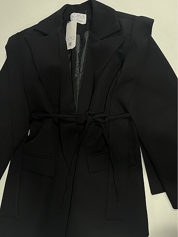 Diğer oversize ipli blazer bedenleri mevcut