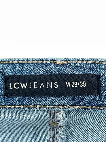 28 Beden mavi Renk LC Waikiki Jean / Kot %70 İndirimli.