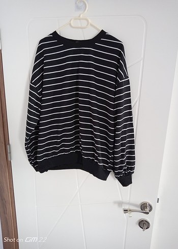 Siyah Beyaz Çizgili Piliseli Kadın Kazak - Görsel 8