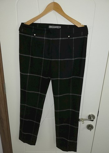 Kadın Siyah Kareli Kumaş Pantolon - Görsel 2