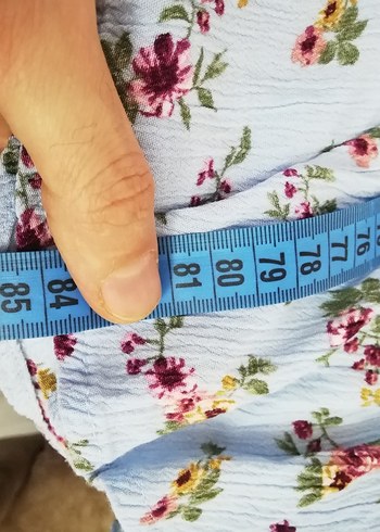 Mavi Çiçekli Kısa Kollu Midi Elbise 8-9-10 yaş - Görsel 11