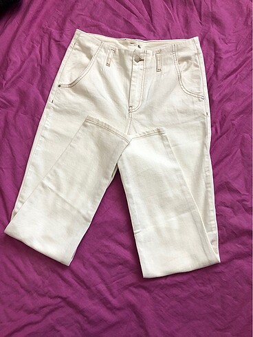 28 Beden Beyaz pantalon