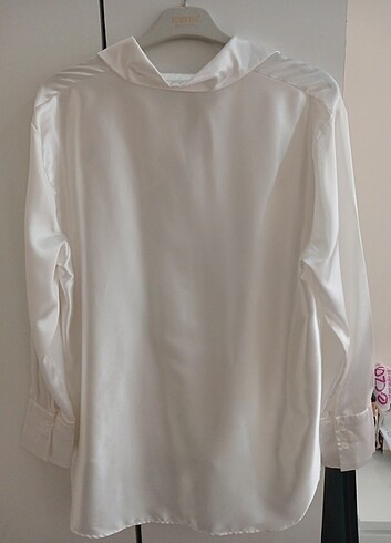 Beyaz saten gömlek  - Görsel 5