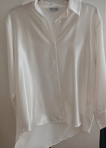 Beyaz saten gömlek  - Görsel 6