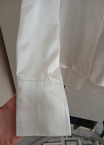 Beyaz saten gömlek  - Görsel 8
