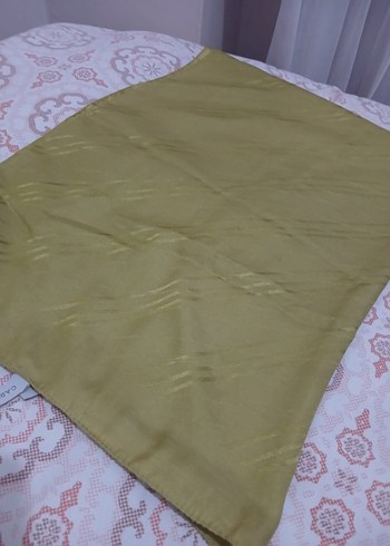 Kadın Parlak yağ yeşili Pilili Şal - Görsel 3