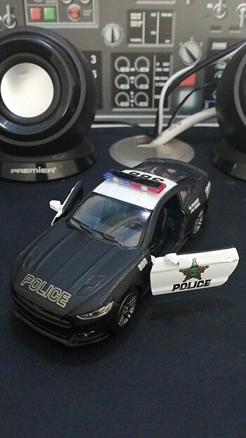 Beden 2015 Ford mustang gt kinsmart
