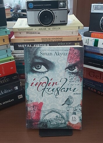 SİNAN AKYÜZ İNCİ KUŞLAR