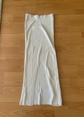 Zara Beyaz Pliseli Uzun Keten Etek
