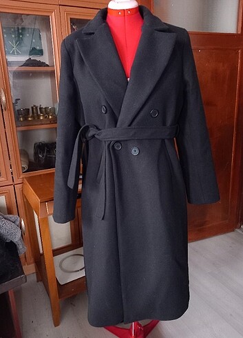 KATALOG MARKA SİYAH UZUN KABAN