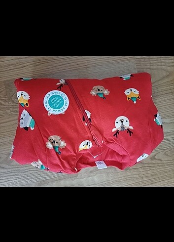LC Waikiki 12-18 ay 2.5 tog uyku tulumu ve 1.6 tog 4-5 yas uyku tulumu
