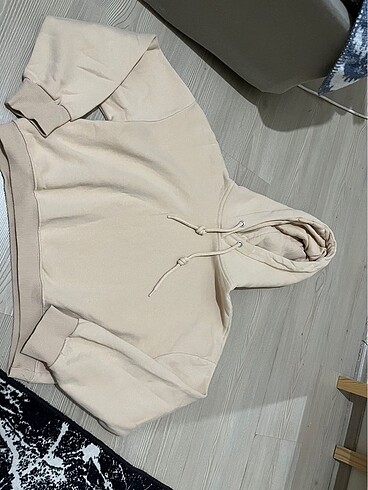 Addax addax crop sweat
