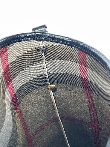 40 Beden siyah Renk Burberry Çizme %70 İndirimli.