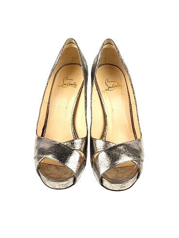 40 Beden Christian Louboutin Platform %70 İndirimli.